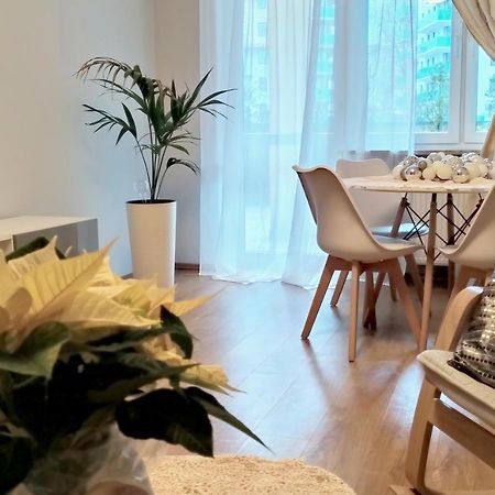 Cystersow Park Apartment Krakow Ngoại thất bức ảnh
